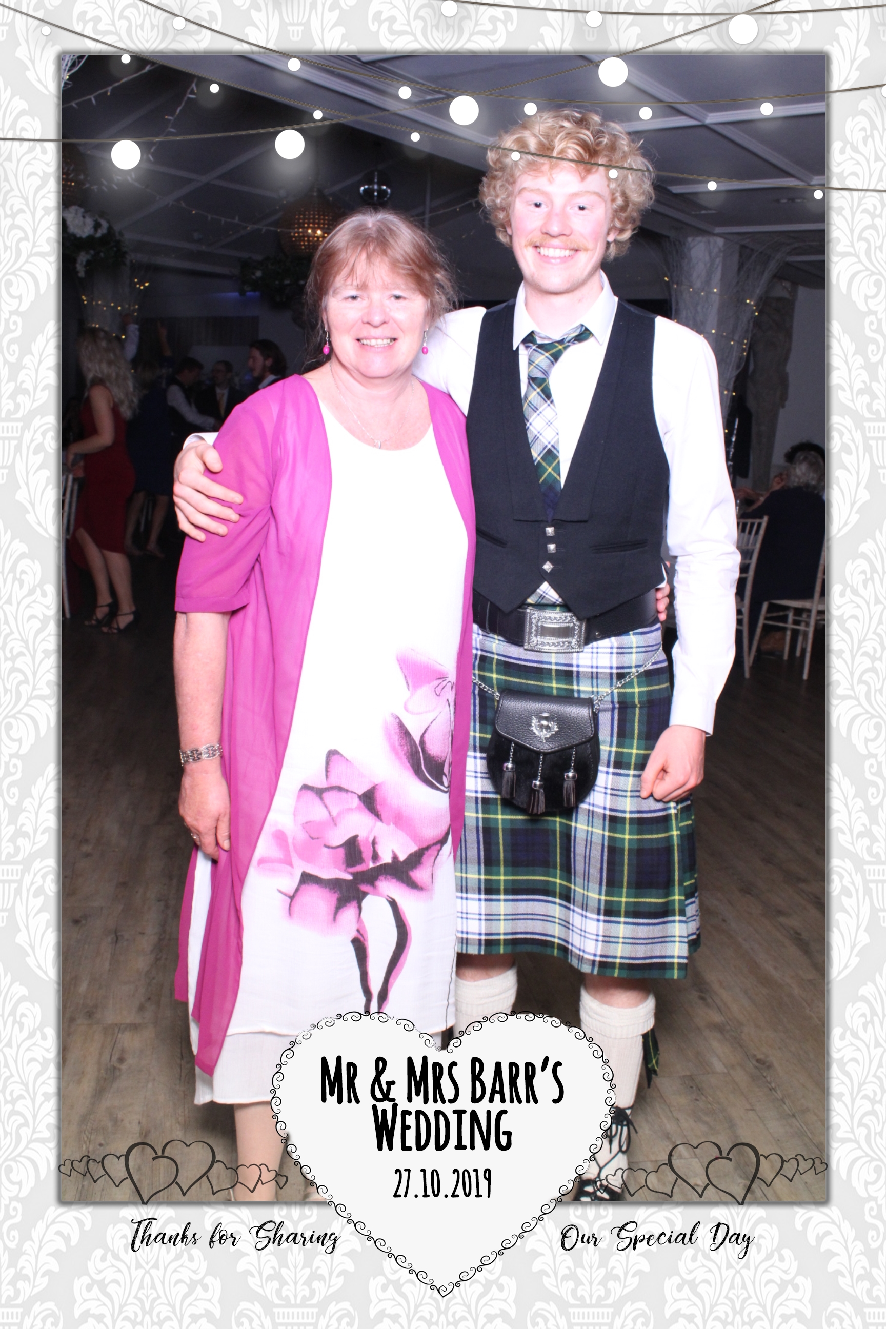 Mr & Mrs Barr's Wedding | View more photos from the event at images.mobile-photo-booth.com/u/MobilePhotoBoothUK/Mr-Mrs-Barrs-Wedding